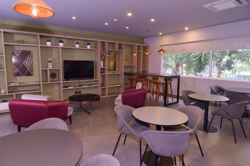 فندق City Express Plus By Marriott Medellín Colombia