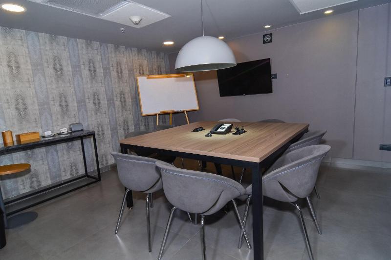 فندق City Express Plus By Marriott Medellín Colombia