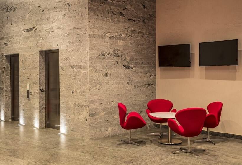 هتل Fiesta Inn Chihuahua Fashion Mall