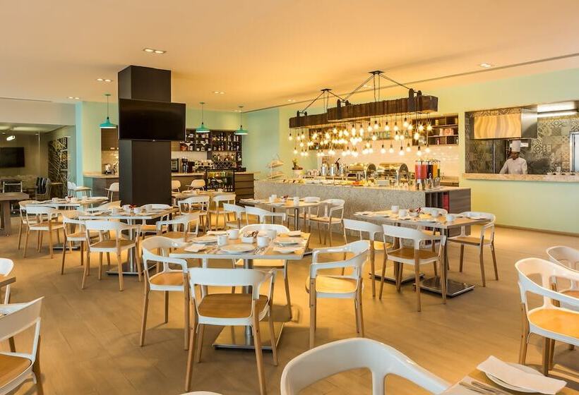 ホテル Fiesta Inn Express Ciudad De México Forum Buenavista