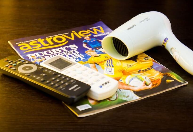 בית מלון כפרי Capital O 91074 Grand World