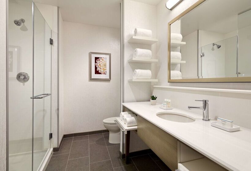 فندق Hampton Inn Long Beach Airport