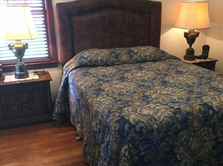 Historic Downtown Capitol Hotel Vacation Suites