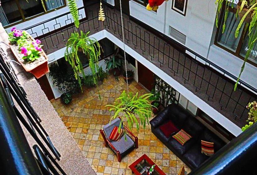 Отель Capac Inka Wasi Plaza