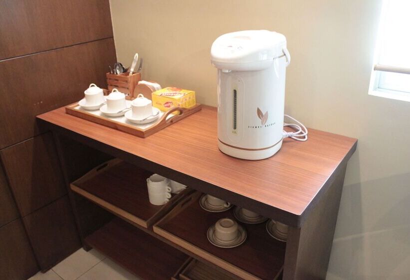 هتل Joyce Apartelle Kalentong