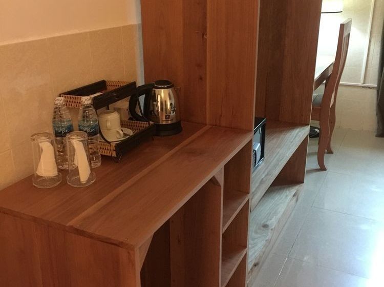 فندق Kool Kampot