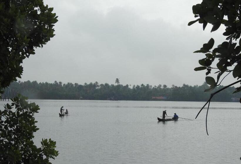 Отель Lago Leisure Resort & Spa