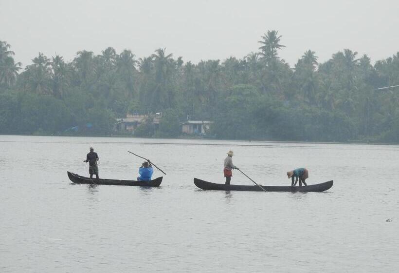 Отель Lago Leisure Resort & Spa