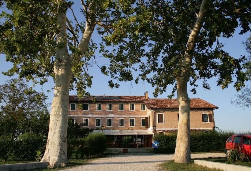 Отель Locanda Antico Fighèr