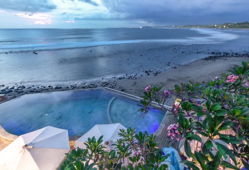 호텔 The Point Surfcamp Bali