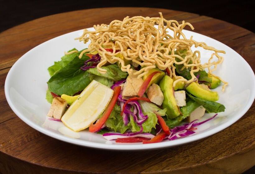 בית מלון כפרי The Point Surfcamp Bali