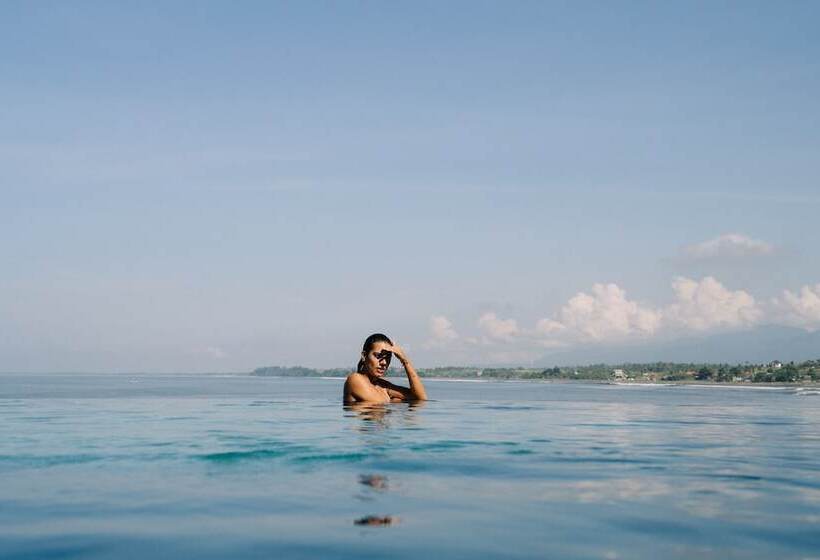 בית מלון כפרי The Point Surfcamp Bali