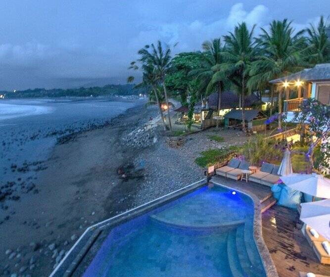 בית מלון כפרי The Point Surfcamp Bali