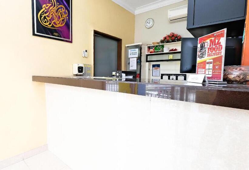 Отель OYO 714 Arina 