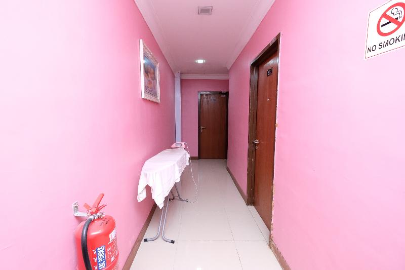 Отель OYO 714 Arina 