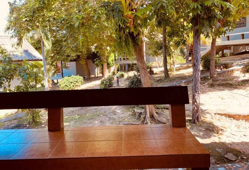 Отель Phupha Bungalow Haad Rin