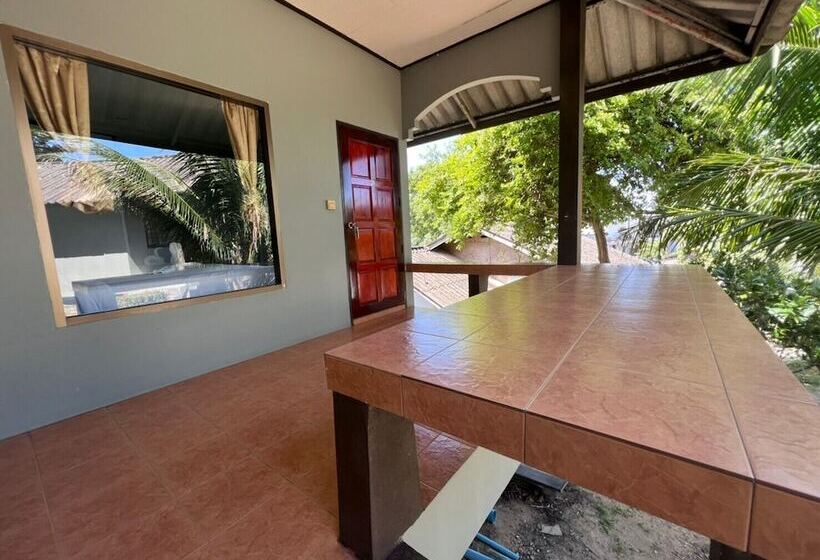 Отель Phupha Bungalow Haad Rin