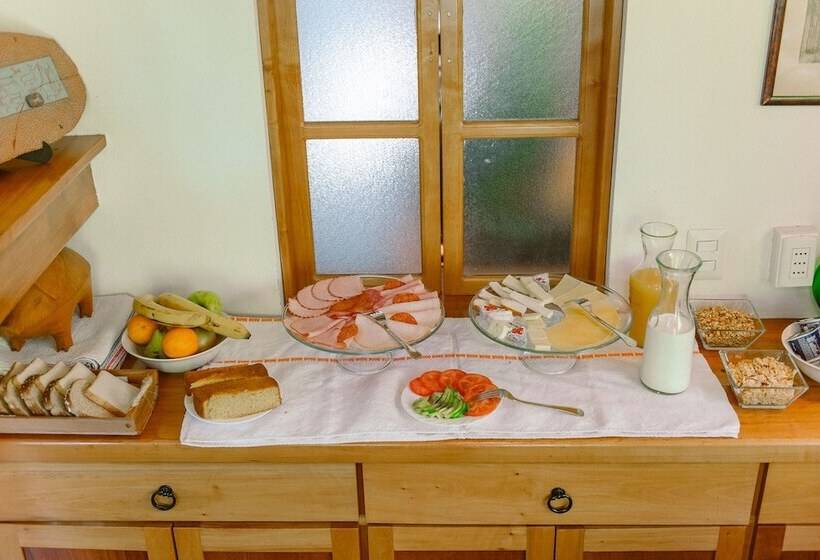 Hotel Posada Del Río   Parque Metreñehue