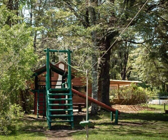 Hotel Posada Del Río   Parque Metreñehue