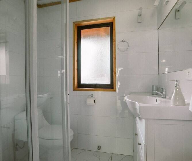 Hotel Posada Del Río   Parque Metreñehue