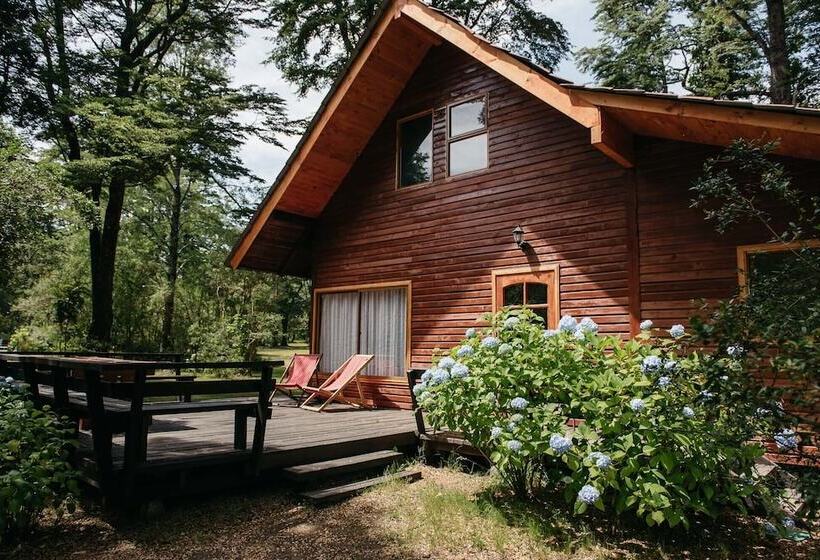 Hotel Posada Del Río   Parque Metreñehue