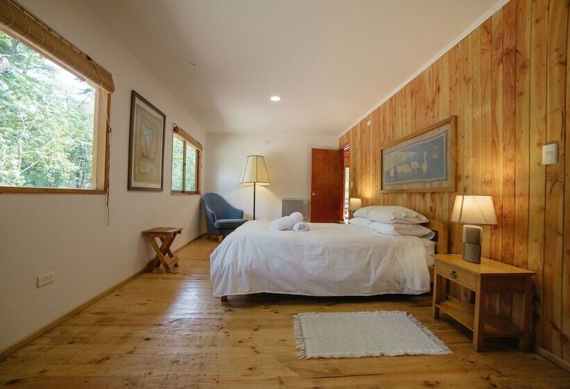 Hotel Posada Del Río   Parque Metreñehue