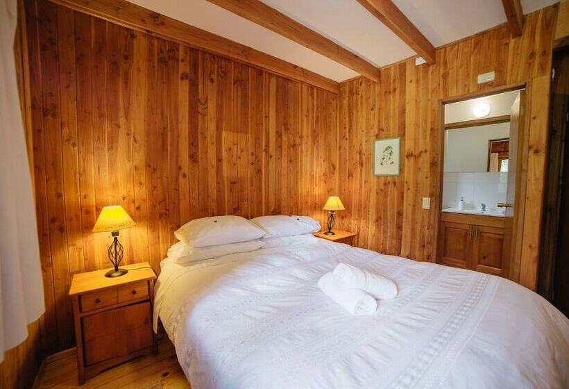 Hotel Posada Del Río   Parque Metreñehue