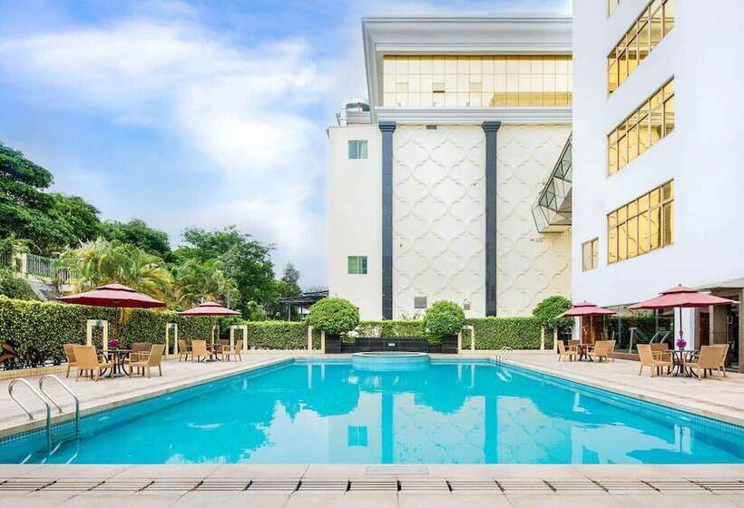 호텔 Ramada Shenzhen Baoan