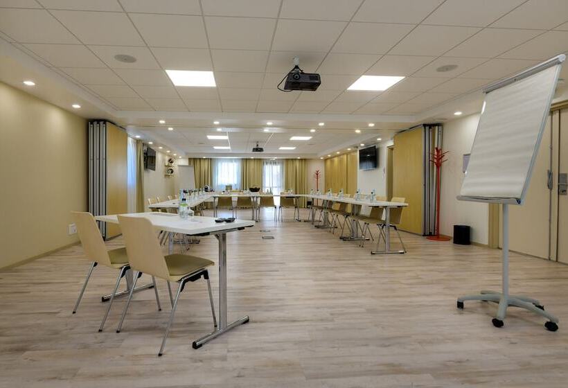 Отель Residence De Tourisme Ajaccio Amiraute