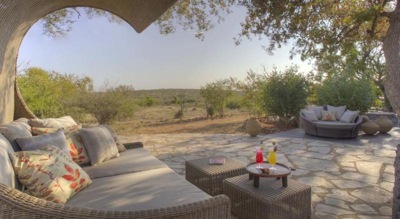 Отель Rhulani Safari Lodge