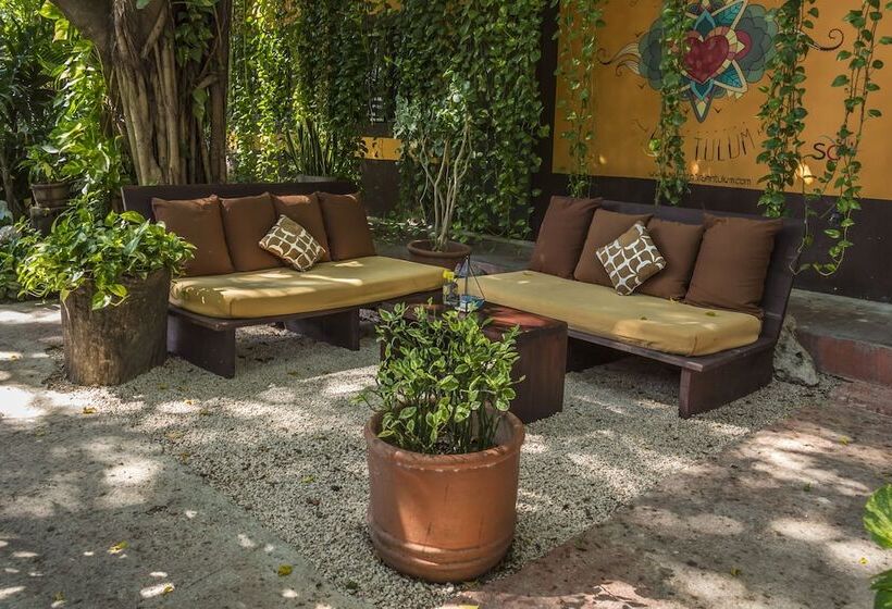 هتل Secret Garden Tulum