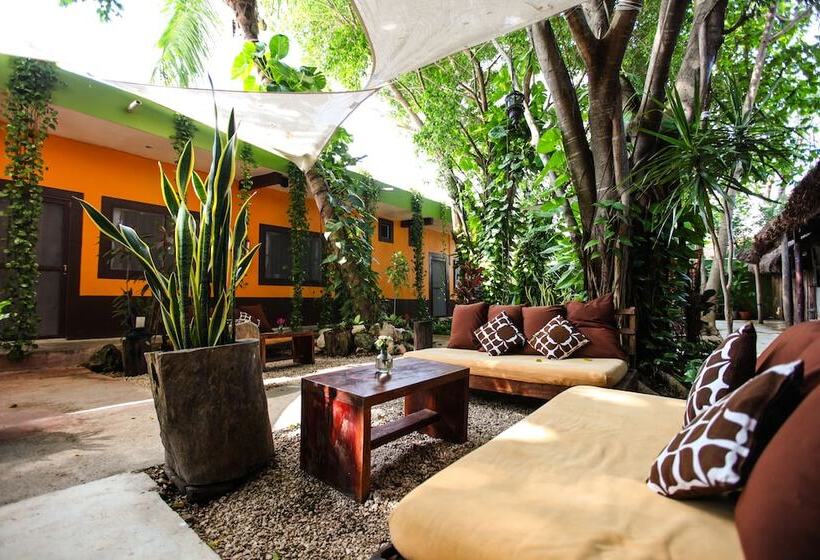 هتل Secret Garden Tulum