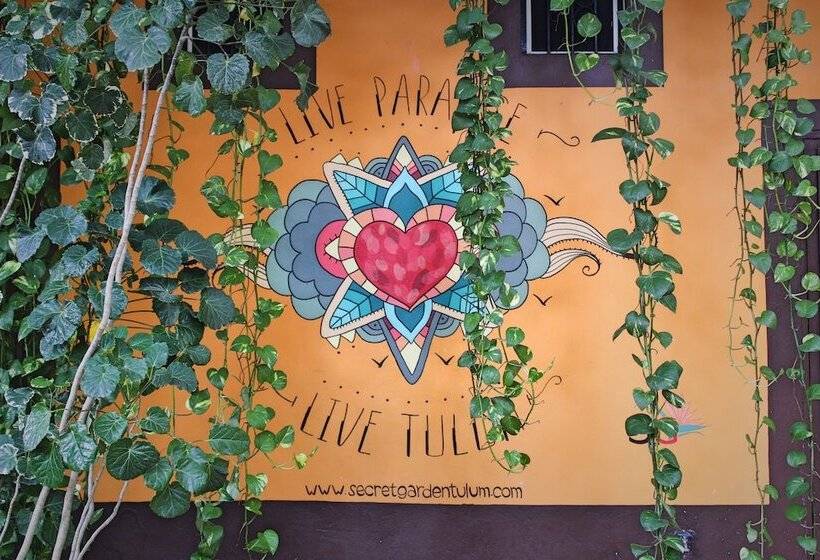 هتل Secret Garden Tulum