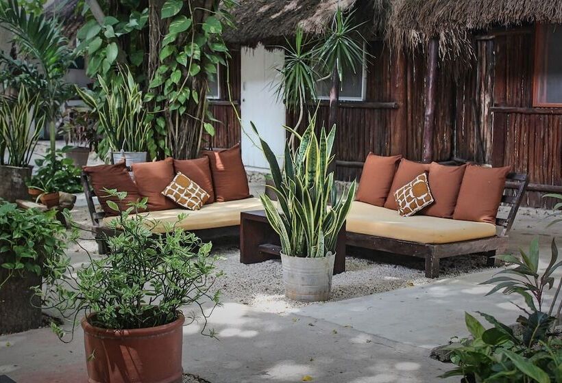 هتل Secret Garden Tulum
