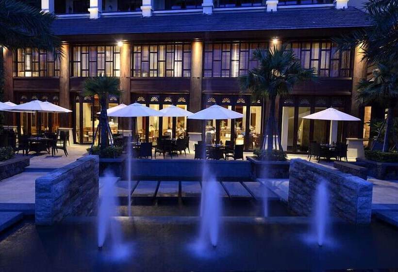 هتل Shixishu Jianguo Yalong Bay Resort