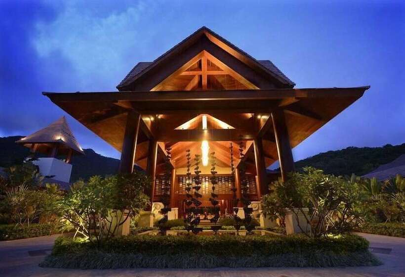 هتل Shixishu Jianguo Yalong Bay Resort