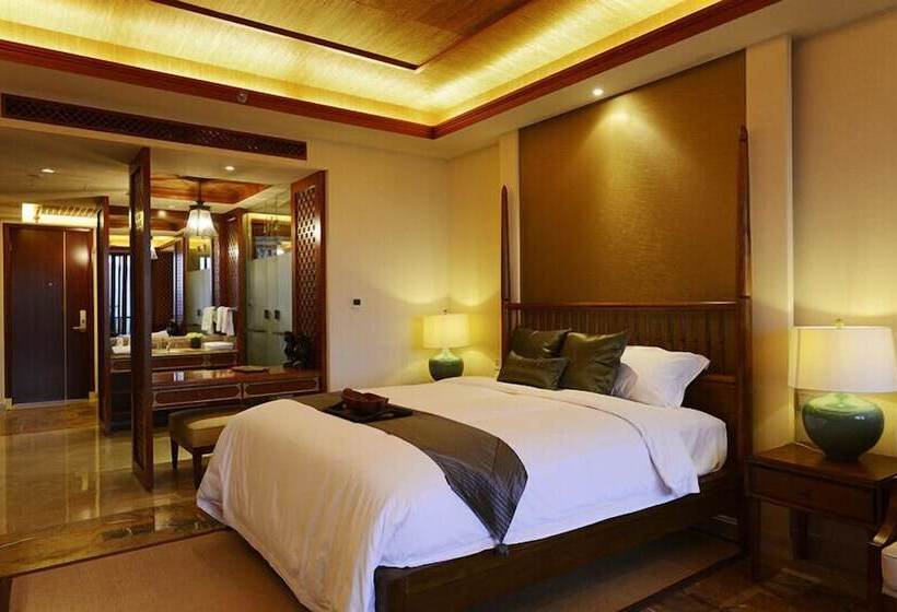 هتل Shixishu Jianguo Yalong Bay Resort