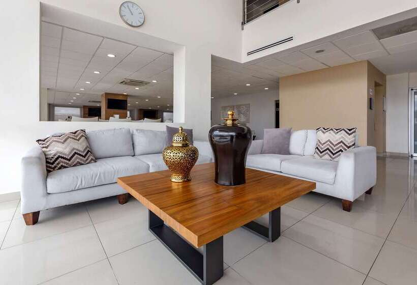 Отель Sleep Inn Tijuana