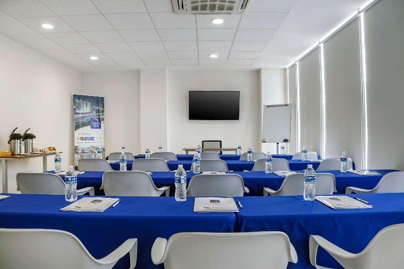 Отель Sleep Inn Tijuana