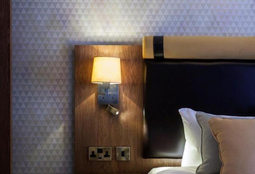 فندق The Greyhound Wetherspoon