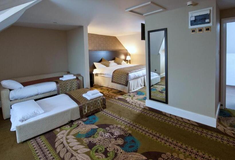 فندق The Kings Head Inn Wetherspoon