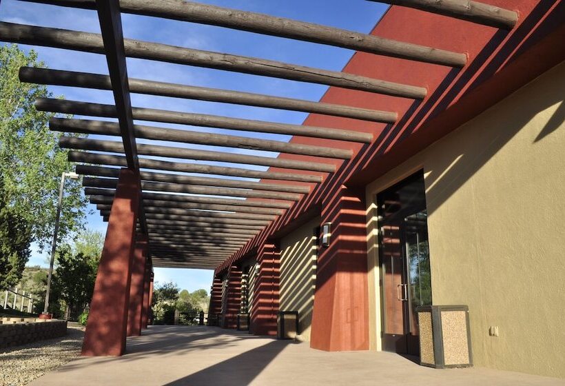 בית מלון כפרי The Lodge At Cliff Castle Casino