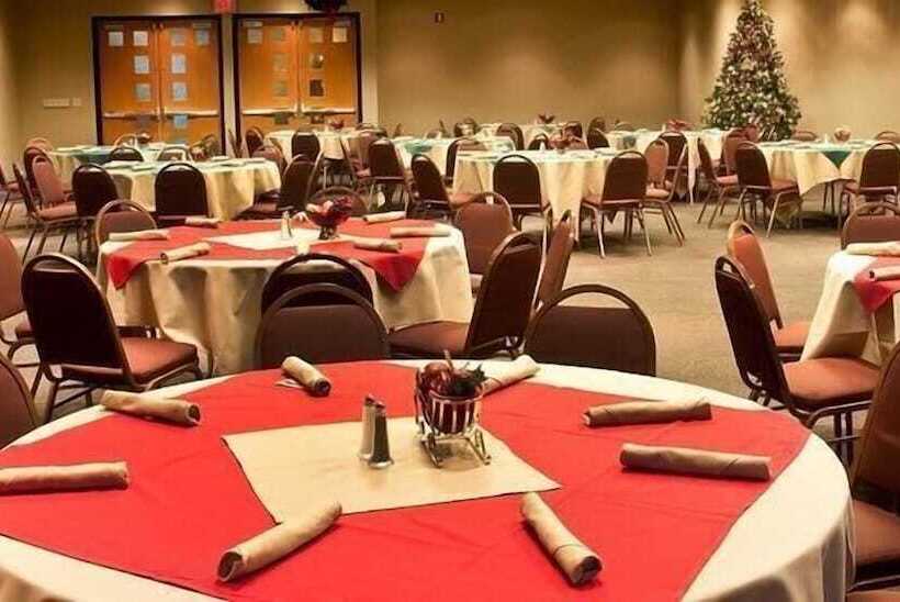 בית מלון כפרי The Lodge At Cliff Castle Casino