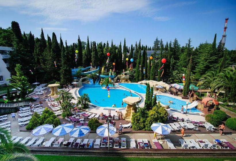 هتل Sanatory Zapolyarye