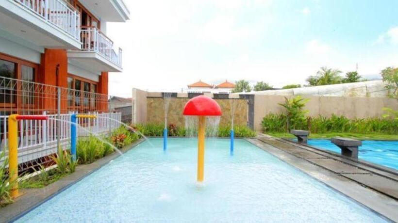 호텔 Umah Bali Suites