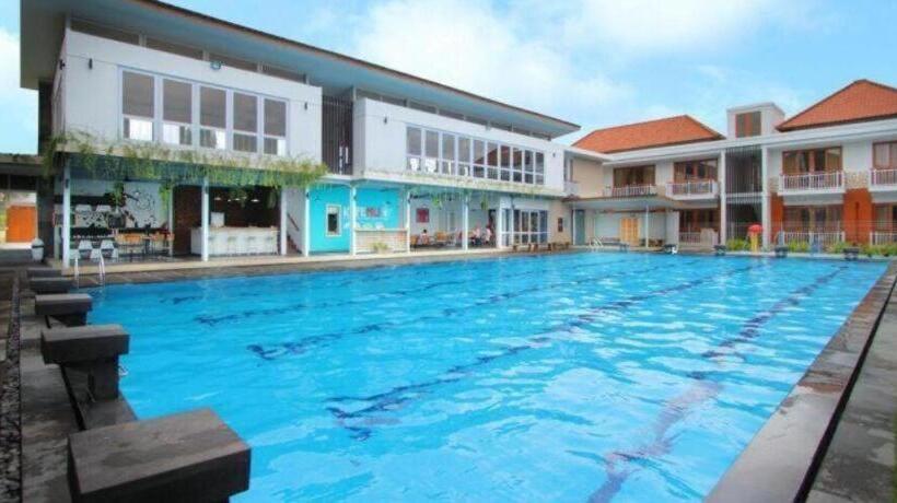 호텔 Umah Bali Suites