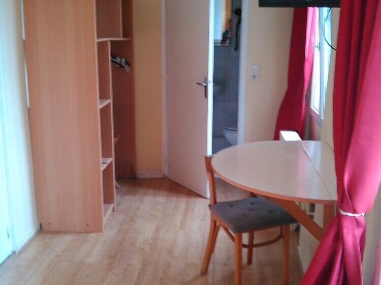 Отель Victor Hugo