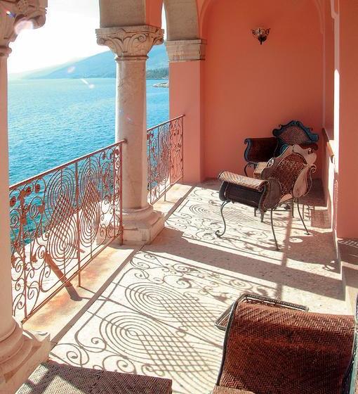 Отель Villa Ariston