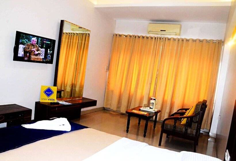 ホテル Vista Rooms At M.p Law College