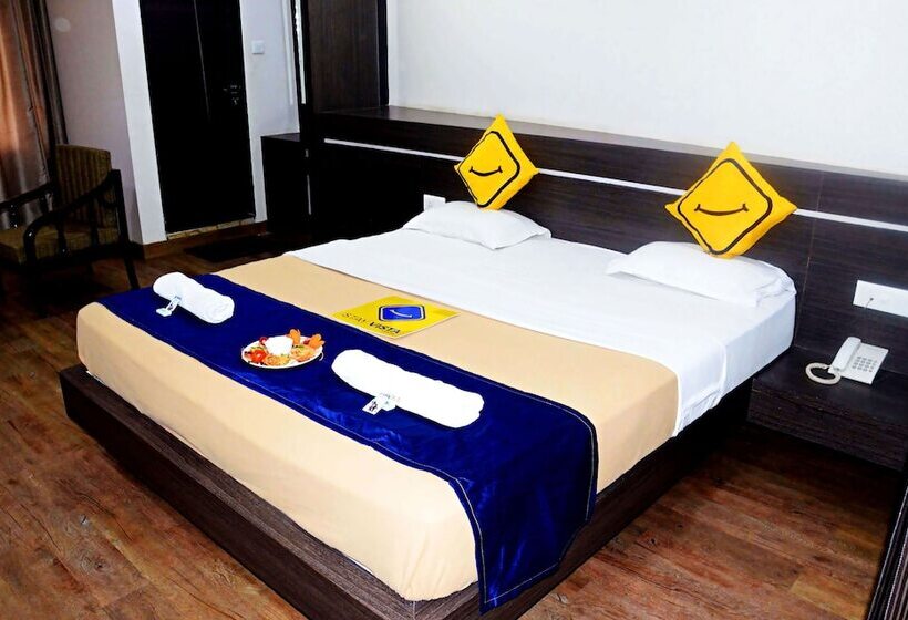 ホテル Vista Rooms At M.p Law College